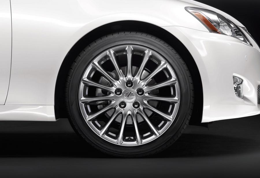  Lexus IS250 F-Sport 2009 года  (EU) (фото 6 из 9)